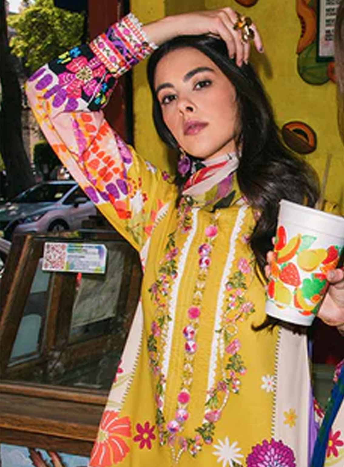 Hemline La Dolce By Mushq Printed Lawn 3 Piece Unstitched Suit MQ25HLDV2 D-7B THE DREAM Hemline La Dolce By Mushq Printed Lawn 3 Piece Unstitched Suit MQ25HLDV2 D-7B THE DREAM