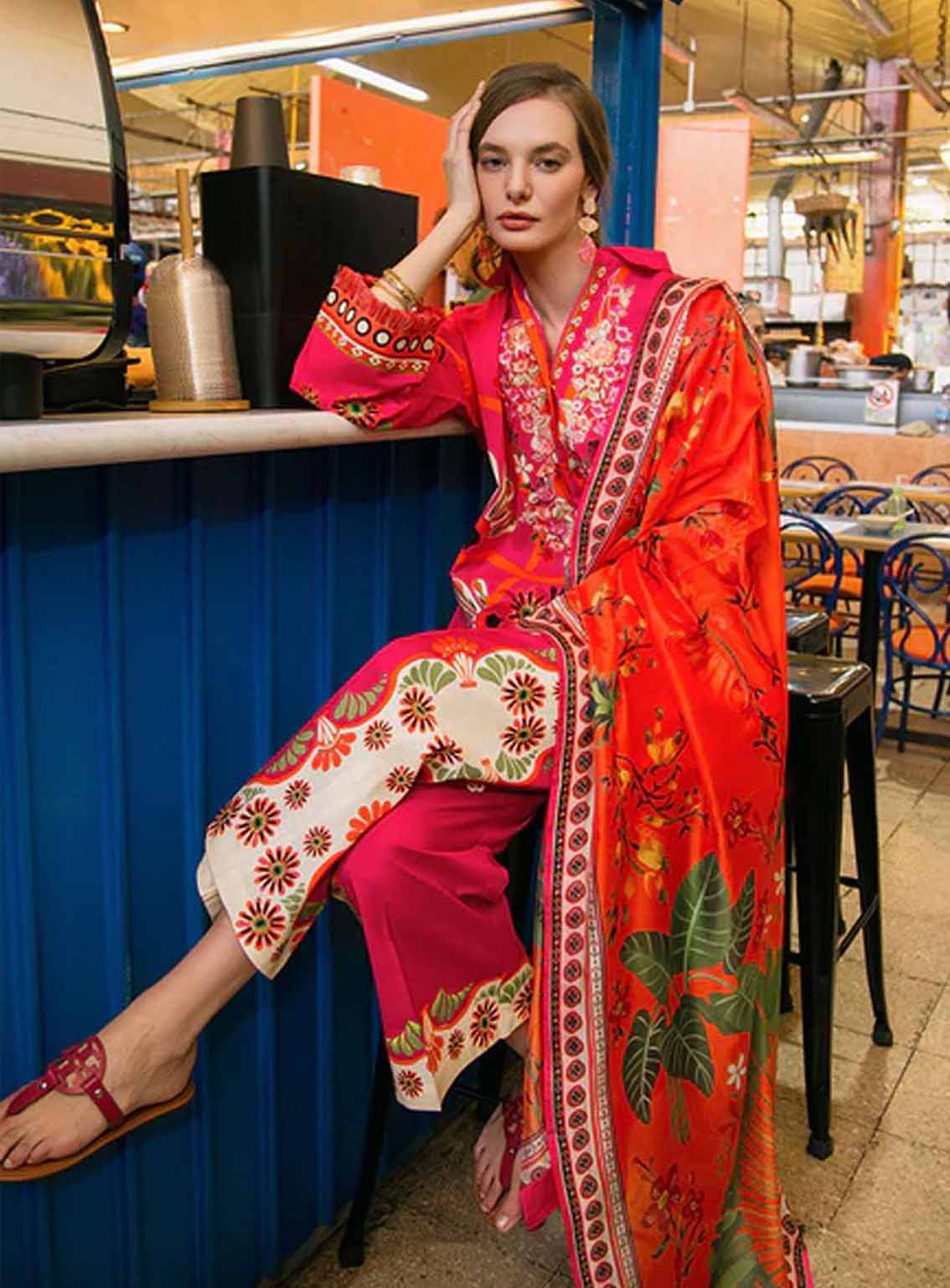 Hemline La Dolce By Mushq Printed Lawn 3 Piece Unstitched Suit MQ25HLDV2 D-9A MEMORY OF HEART Hemline La Dolce By Mushq Printed Lawn 3 Piece Unstitched Suit MQ25HLDV2 D-9A MEMORY OF HEART