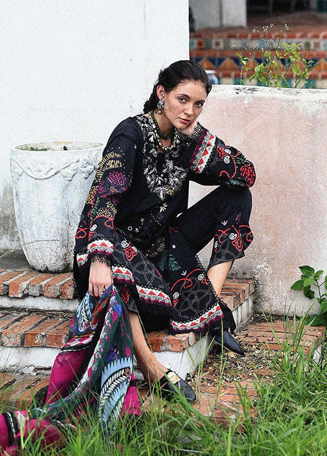 Hemline Mirasol By Mushq Printed Cambric 3 Piece Unstitched Suit MQ25HLMPC D-1A MEDI NOCHE Hemline Mirasol By Mushq Printed Cambric 3 Piece Unstitched Suit MQ25HLMPC D-1A MEDI NOCHE