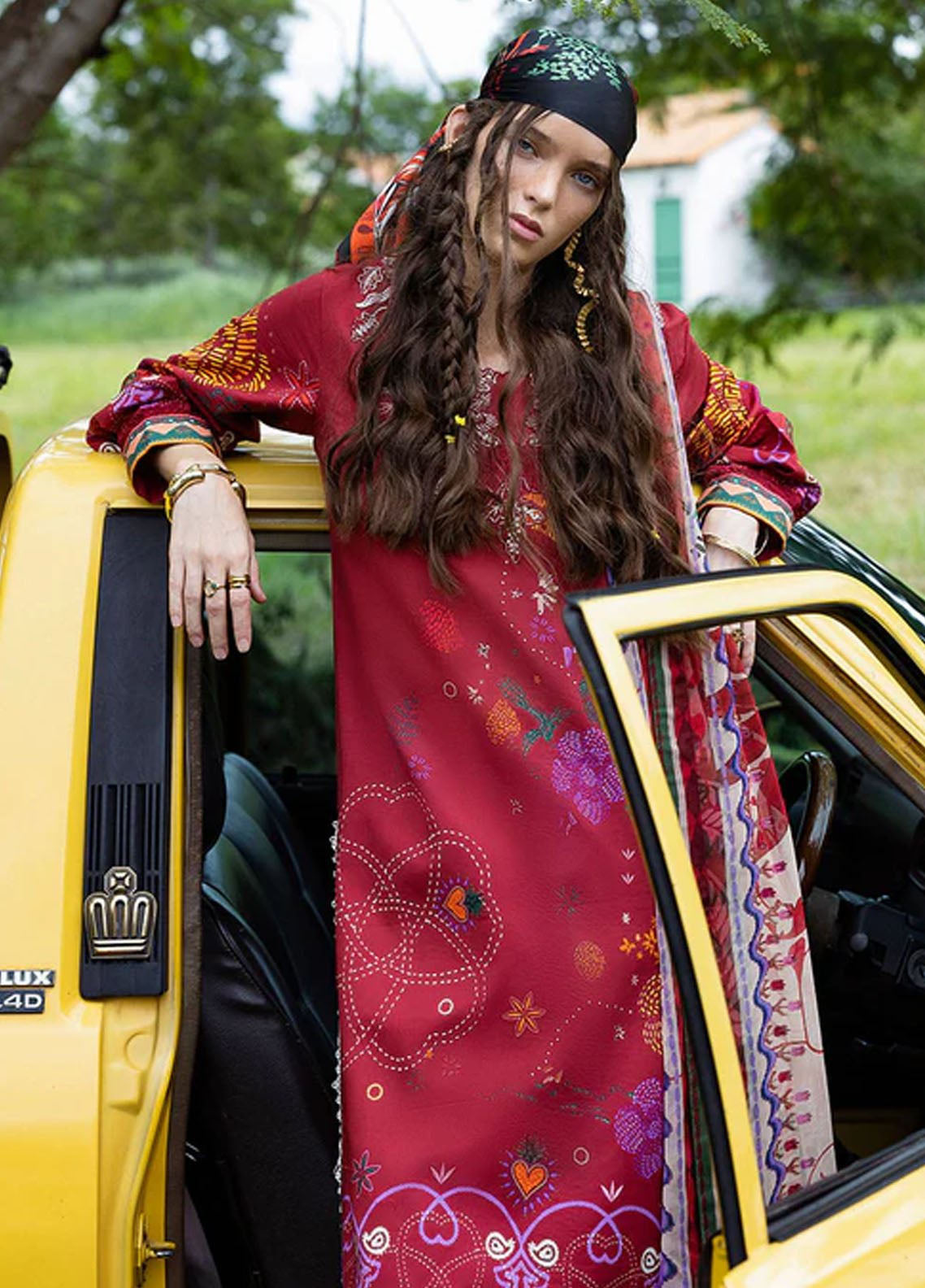 Hemline Mirasol By Mushq Printed Cambric 3 Piece Unstitched Suit MQ25HLMPC D-1B AMBER BOSQUE Hemline Mirasol By Mushq Printed Cambric 3 Piece Unstitched Suit MQ25HLMPC D-1B AMBER BOSQUE