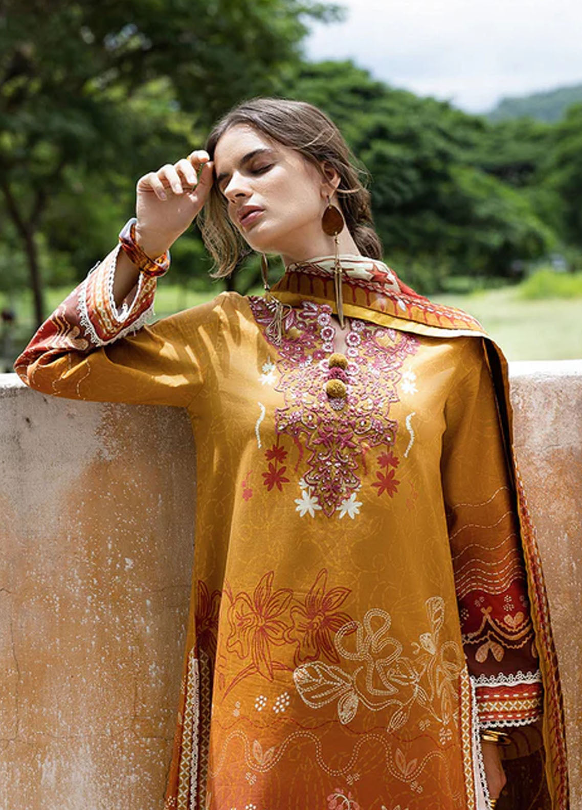Hemline Mirasol By Mushq Printed Cambric 3 Piece Unstitched Suit MQ25HLMPC D-3A DESIERTO SOL Hemline Mirasol By Mushq Printed Cambric 3 Piece Unstitched Suit MQ25HLMPC D-3A DESIERTO SOL