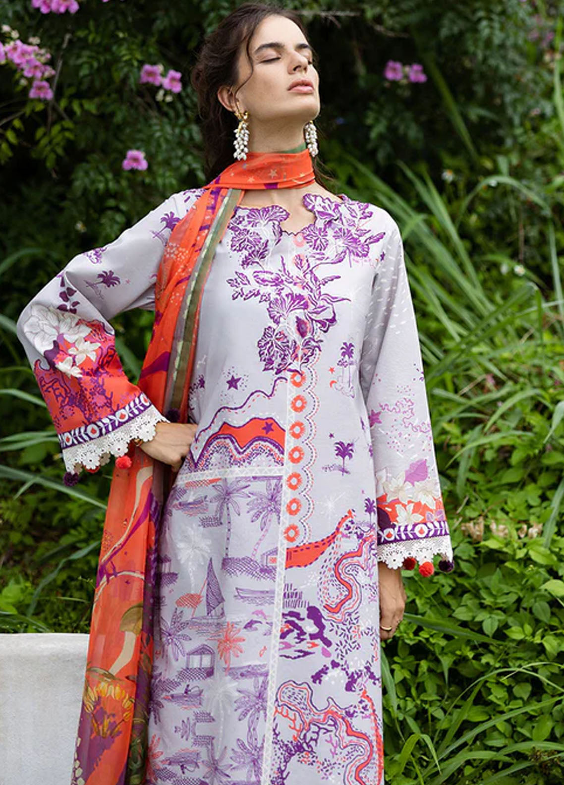 Hemline Mirasol By Mushq Printed Cambric 3 Piece Unstitched Suit MQ25HLMPC D-4A LUNA PLATA Hemline Mirasol By Mushq Printed Cambric 3 Piece Unstitched Suit MQ25HLMPC D-4A LUNA PLATA