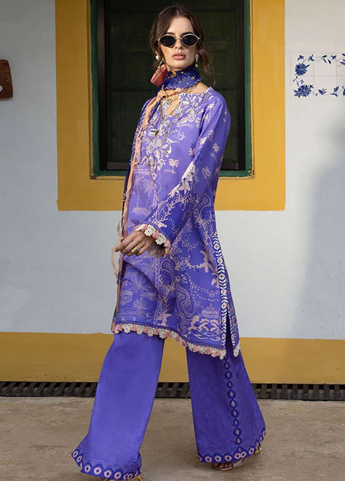 Hemline Mirasol By Mushq Printed Cambric 3 Piece Unstitched Suit MQ25HLMPC D-4B ALMA MIA Hemline Mirasol By Mushq Printed Cambric 3 Piece Unstitched Suit MQ25HLMPC D-4B ALMA MIA