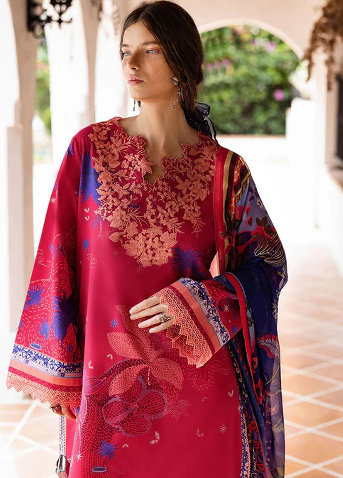 Hemline Mirasol By Mushq Printed Cambric 3 Piece Unstitched Suit MQ25HLMPC D-7A VOZ DULCE Hemline Mirasol By Mushq Printed Cambric 3 Piece Unstitched Suit MQ25HLMPC D-7A VOZ DULCE