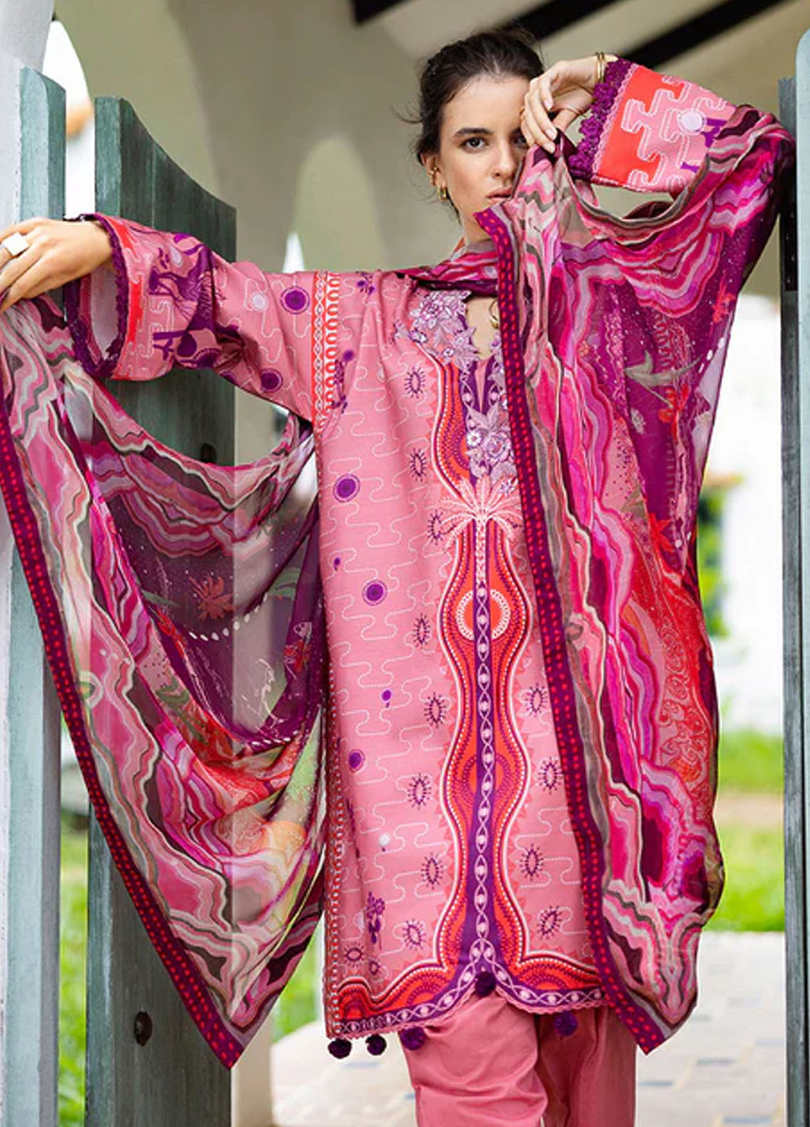 Hemline Mirasol By Mushq Printed Cambric 3 Piece Unstitched Suit MQ25HLMPC D-8B CORAL MAR Hemline Mirasol By Mushq Printed Cambric 3 Piece Unstitched Suit MQ25HLMPC D-8B CORAL MAR