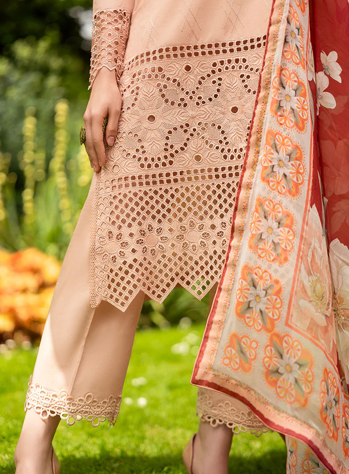Hemline Odyssey By Mushq Embroidered Lawn 3 Piece Unstitched Suit MQ24H BLOOMING BELLE Hemline Odyssey By Mushq Embroidered Lawn 3 Piece Unstitched Suit MQ24H BLOOMING BELLE