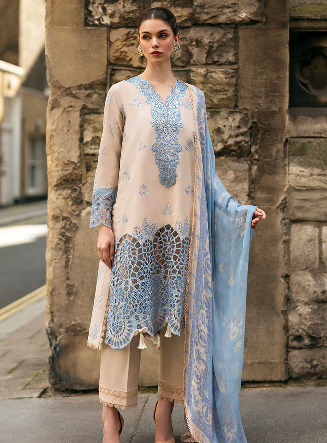 Hemline Odyssey By Mushq Embroidered Lawn 3 Piece Unstitched Suit MQ24H MYSTICAL MUSE Hemline Odyssey By Mushq Embroidered Lawn 3 Piece Unstitched Suit MQ24H MYSTICAL MUSE