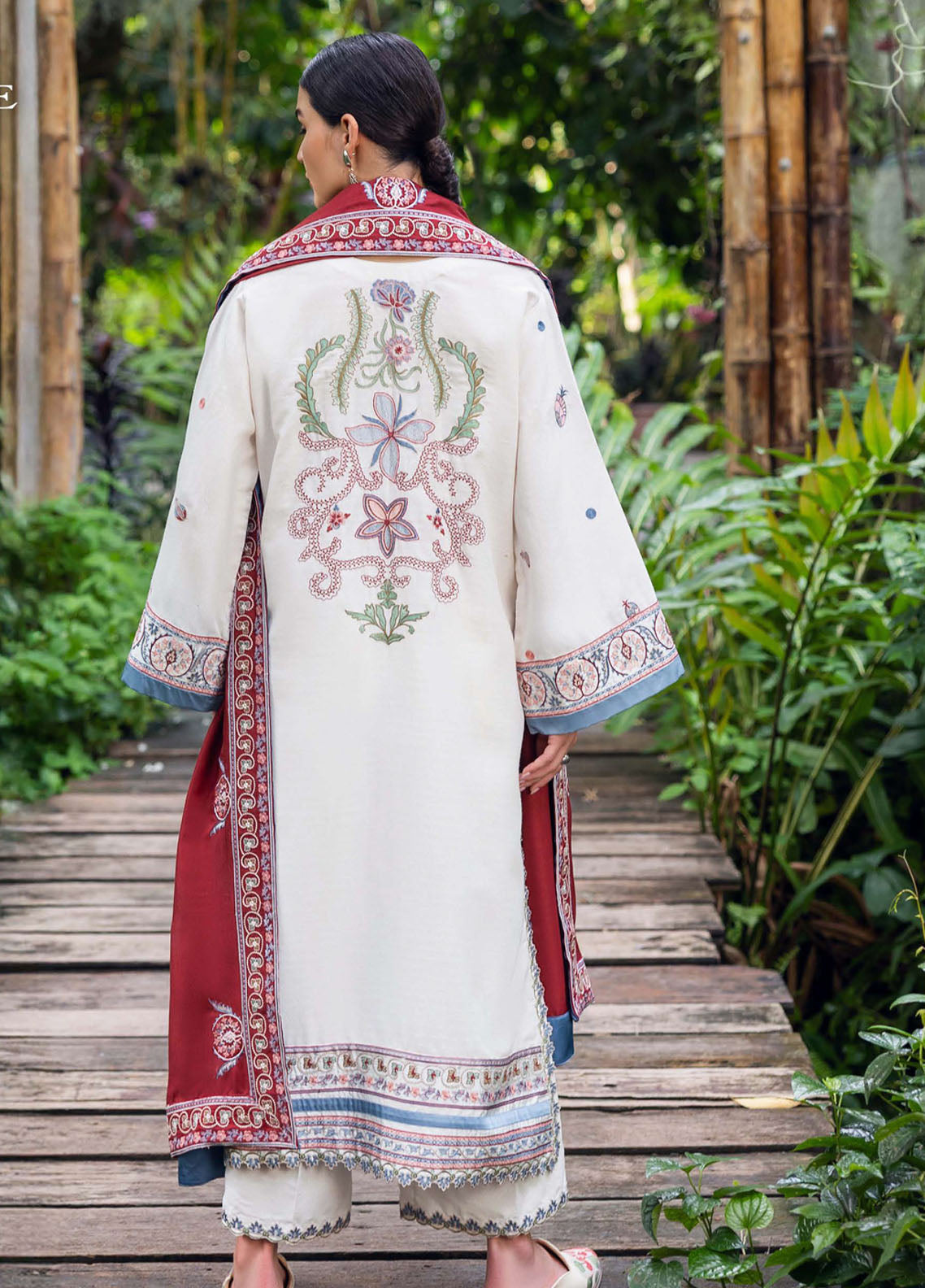 Hemline Symphony By Mushq Embroidered Karandi 3 Piece Unstitched Suit MQ25HLSK D-01 COPER BLAZE Hemline Symphony By Mushq Embroidered Karandi 3 Piece Unstitched Suit MQ25HLSK D-01 COPER BLAZE