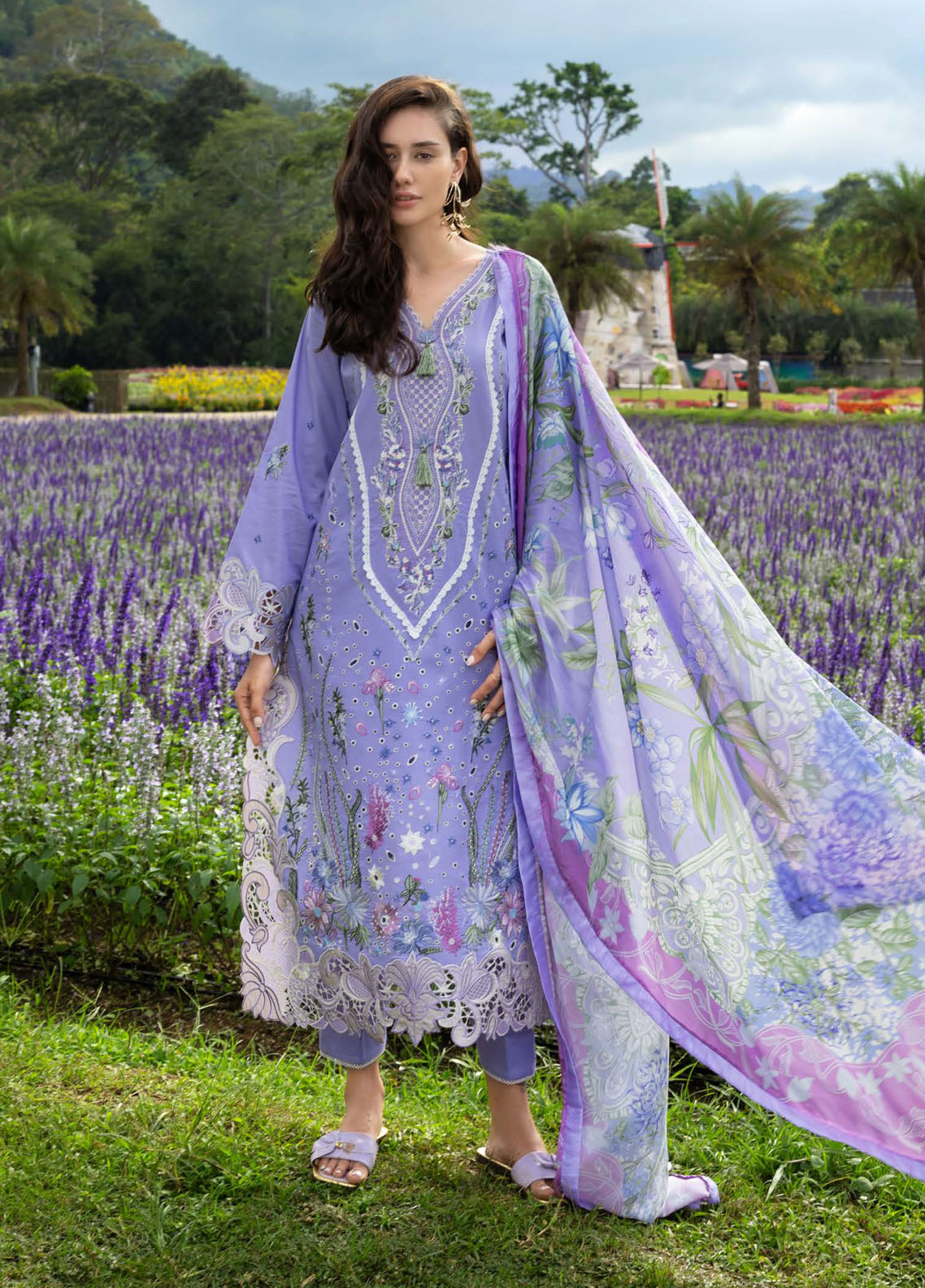Hemline The Secret Garden By Mushq Embroidered Lawn 3 Piece Unstitched Suit MQ26HLTSG D-18A DAISY REVERIE Hemline The Secret Garden By Mushq Embroidered Lawn 3 Piece Unstitched Suit MQ26HLTSG D-18A DAISY REVERIE
