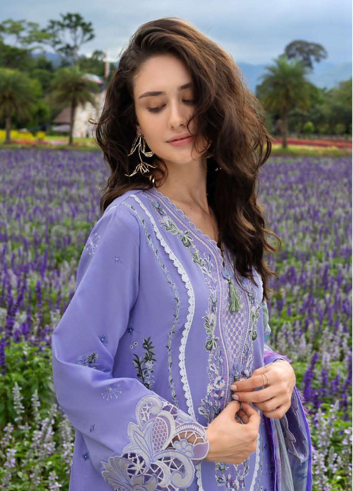 Hemline The Secret Garden By Mushq Embroidered Lawn 3 Piece Unstitched Suit MQ26HLTSG D-18A DAISY REVERIE Hemline The Secret Garden By Mushq Embroidered Lawn 3 Piece Unstitched Suit MQ26HLTSG D-18A DAISY REVERIE