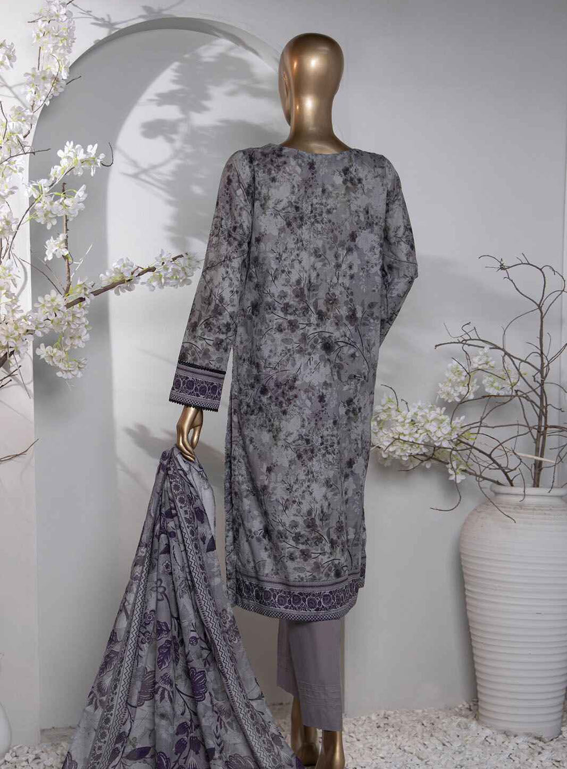 HZ Premium Dhagakari Embroidered Lawn 3 Piece Unstitched Suit HZ24PD D-801 HZ Premium Dhagakari Embroidered Lawn 3 Piece Unstitched Suit HZ24PD D-801