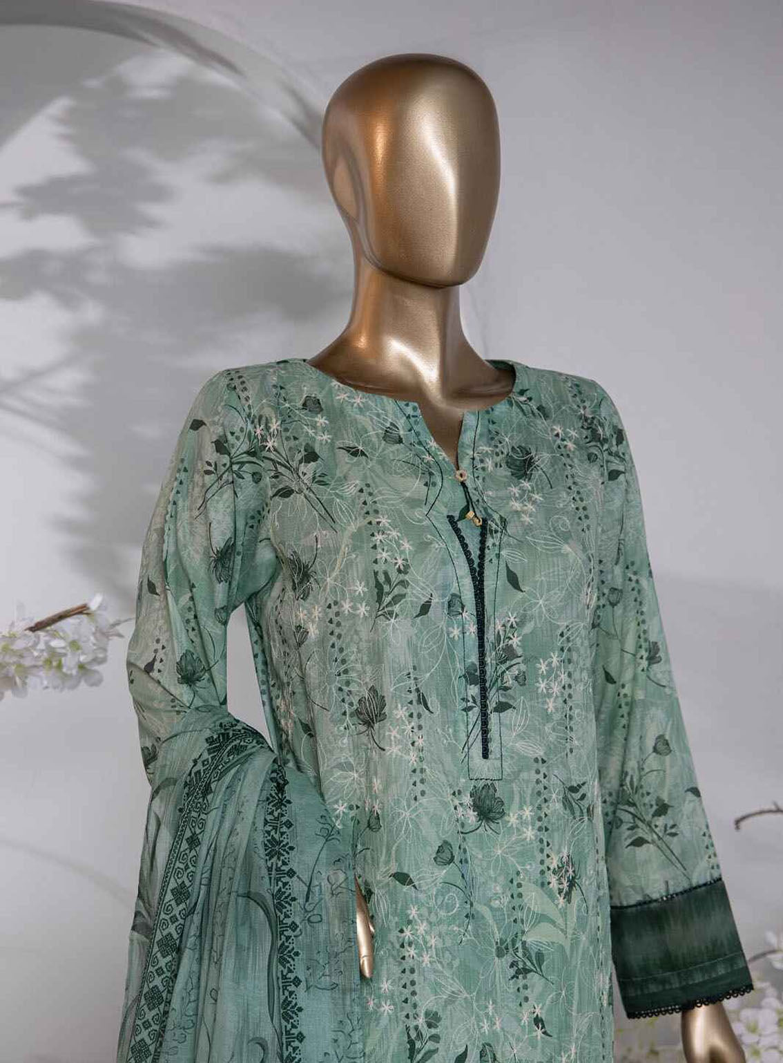 HZ Premium Dhagakari Embroidered Lawn 3 Piece Unstitched Suit HZ24PD D-804 HZ Premium Dhagakari Embroidered Lawn 3 Piece Unstitched Suit HZ24PD D-804