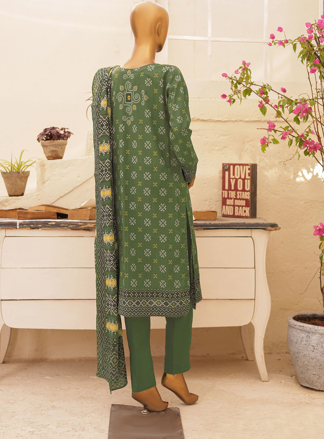 HZ Textile Chunri Printed Lawn 3 Piece Unstitched Suit HZ24C CPC-101B HZ Textile Chunri Printed Lawn 3 Piece Unstitched Suit HZ24C CPC-101B