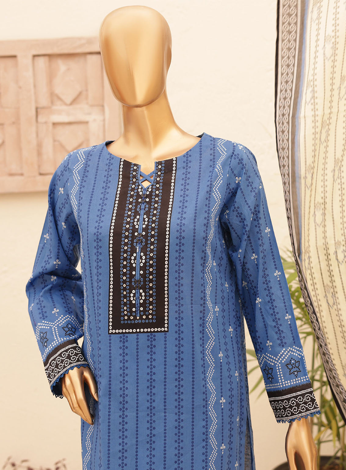 HZ Textile Chunri Printed Lawn 3 Piece Unstitched Suit HZ24C CPC-102B HZ Textile Chunri Printed Lawn 3 Piece Unstitched Suit HZ24C CPC-102B