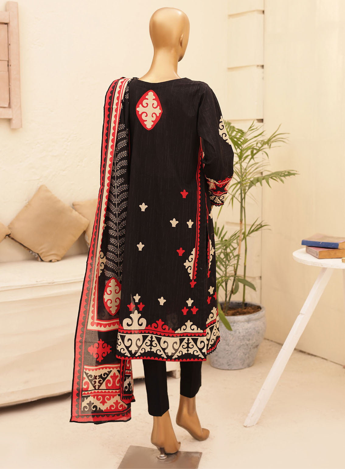 HZ Textile Chunri Printed Lawn 3 Piece Unstitched Suit HZ24C CPC-104B HZ Textile Chunri Printed Lawn 3 Piece Unstitched Suit HZ24C CPC-104B