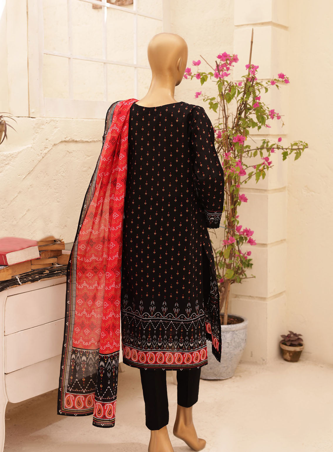 HZ Textile Chunri Printed Lawn 3 Piece Unstitched Suit HZ24C CPC-105B HZ Textile Chunri Printed Lawn 3 Piece Unstitched Suit HZ24C CPC-105B