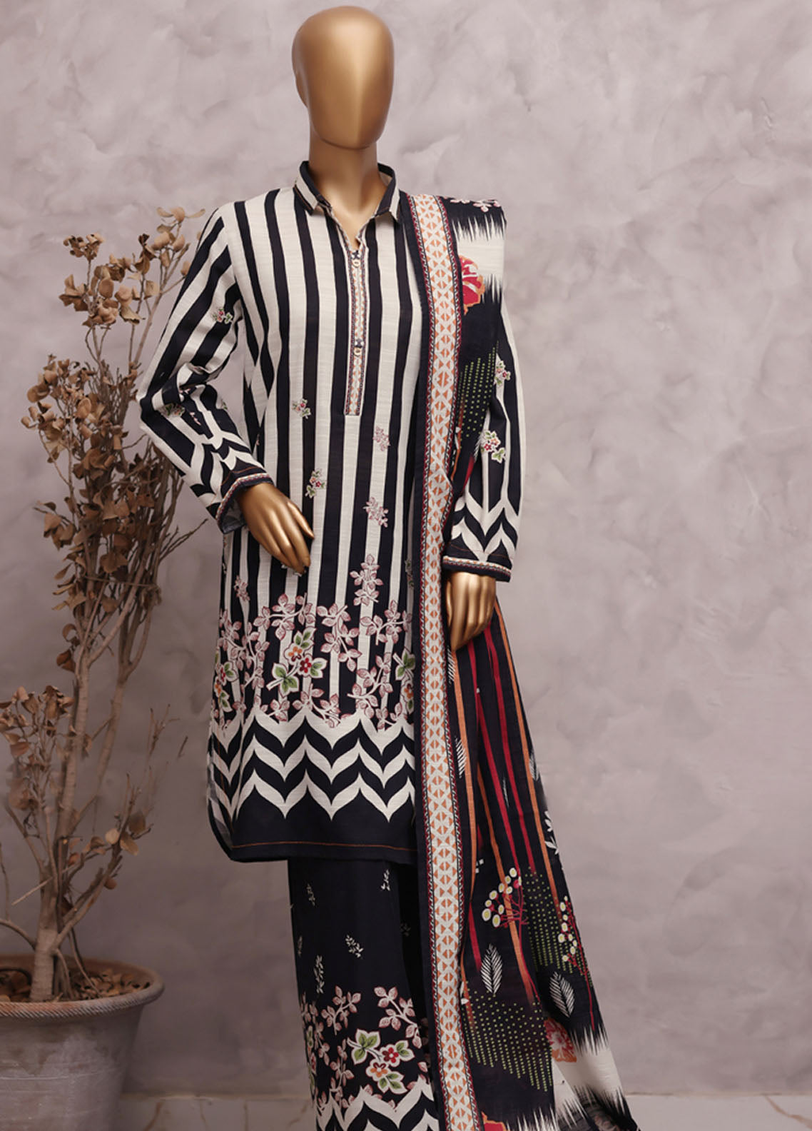 HZ Textile Printed Khaddar 3 Piece Stitched Suit HZ25KPV2 D-2577 BOLD STRIPES HZ Textile Printed Khaddar 3 Piece Stitched Suit HZ25KPV2 D-2577 BOLD STRIPES
