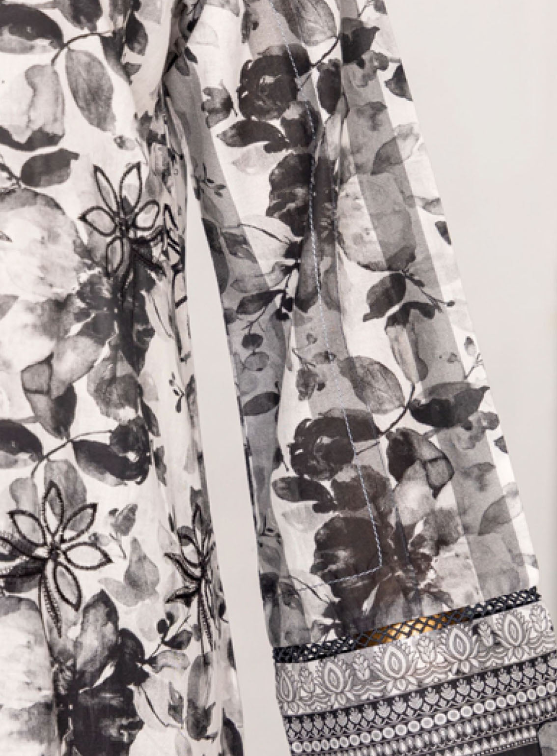 HZ Textile Printkari Embroidered Lawn 3 Piece Stitched Suit - HZ24P PLC-411 HZ Textile Printkari Embroidered Lawn 3 Piece Stitched Suit - HZ24P PLC-411