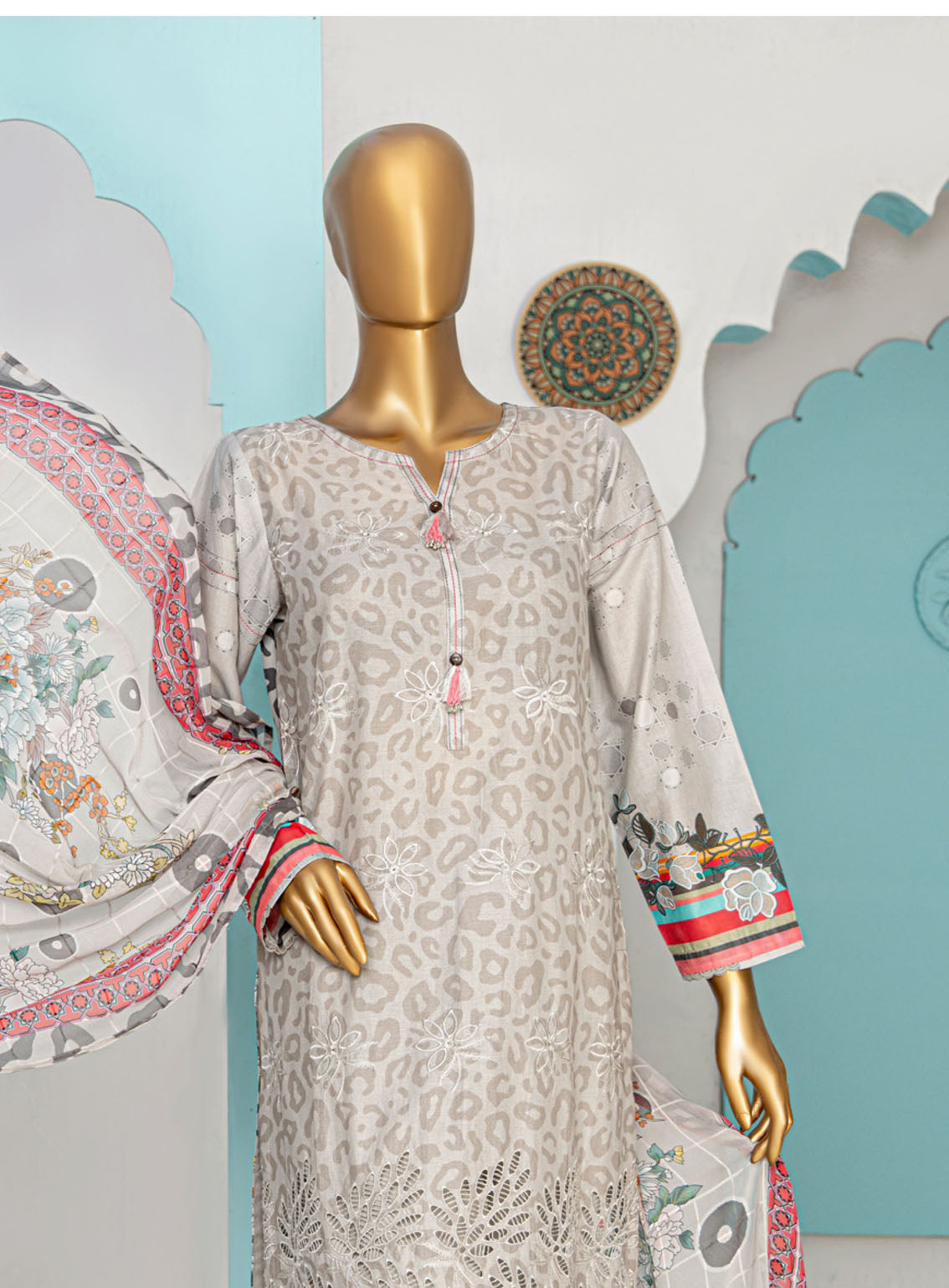 HZ Textile Printkari Embroidered Lawn 3 Piece Stitched Suit - HZ24P PLC-412 HZ Textile Printkari Embroidered Lawn 3 Piece Stitched Suit - HZ24P PLC-412