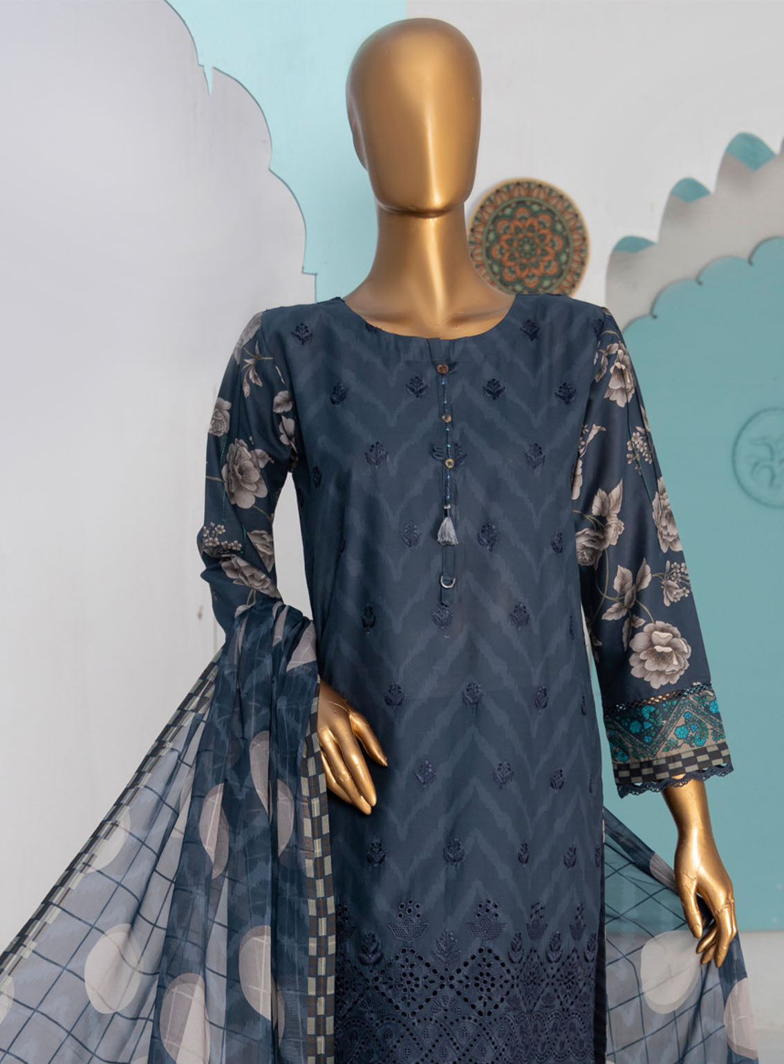 HZ Textile Printkari Embroidered Lawn 3 Piece Stitched Suit - HZ24P PLC-413 HZ Textile Printkari Embroidered Lawn 3 Piece Stitched Suit - HZ24P PLC-413