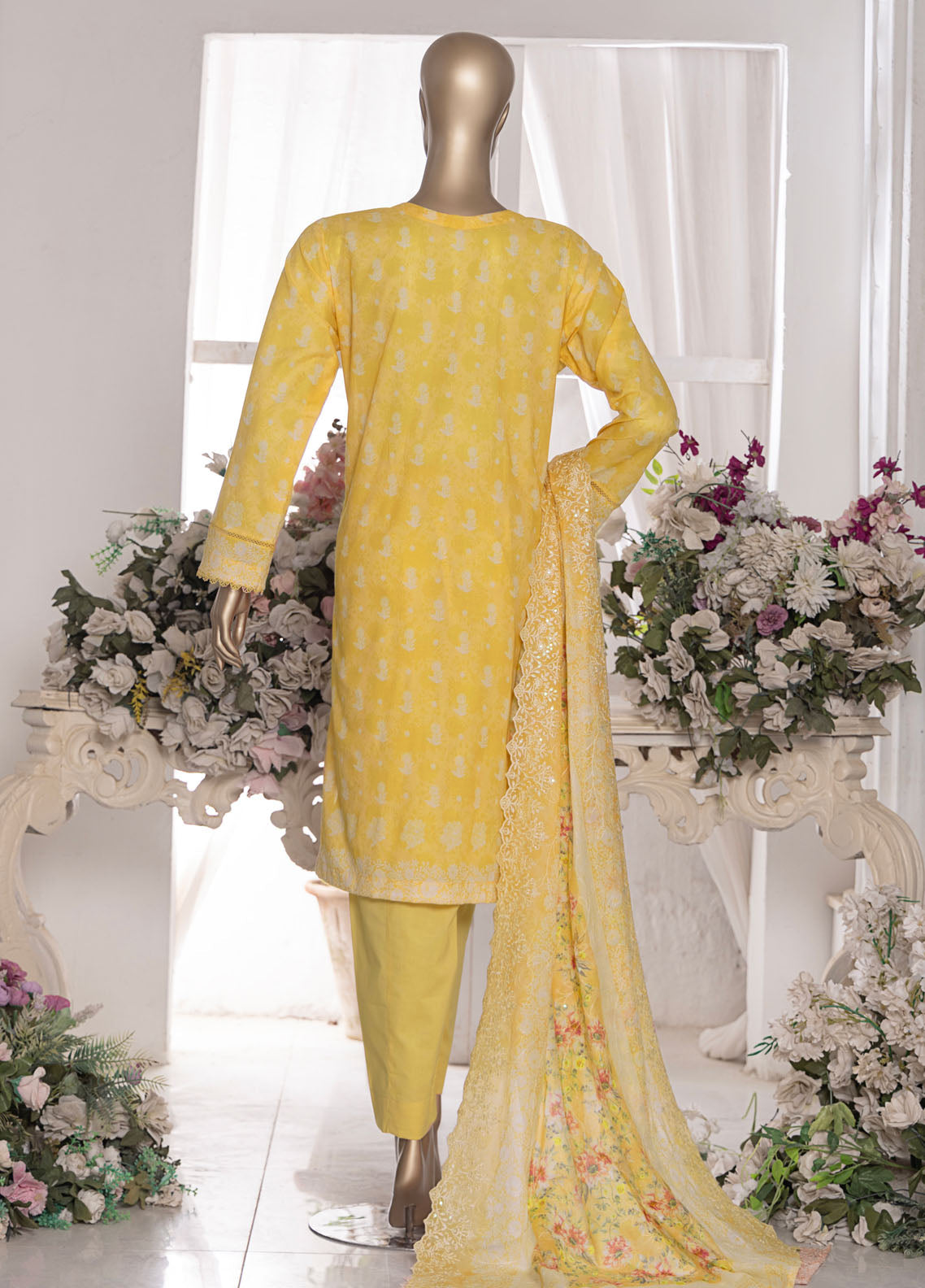 HZ Textiles Premium Embroidered Lawn 3 Piece Unstitched Suit HZ25PELV7 PEC-554 HZ Textiles Premium Embroidered Lawn 3 Piece Unstitched Suit HZ25PELV7 PEC-554