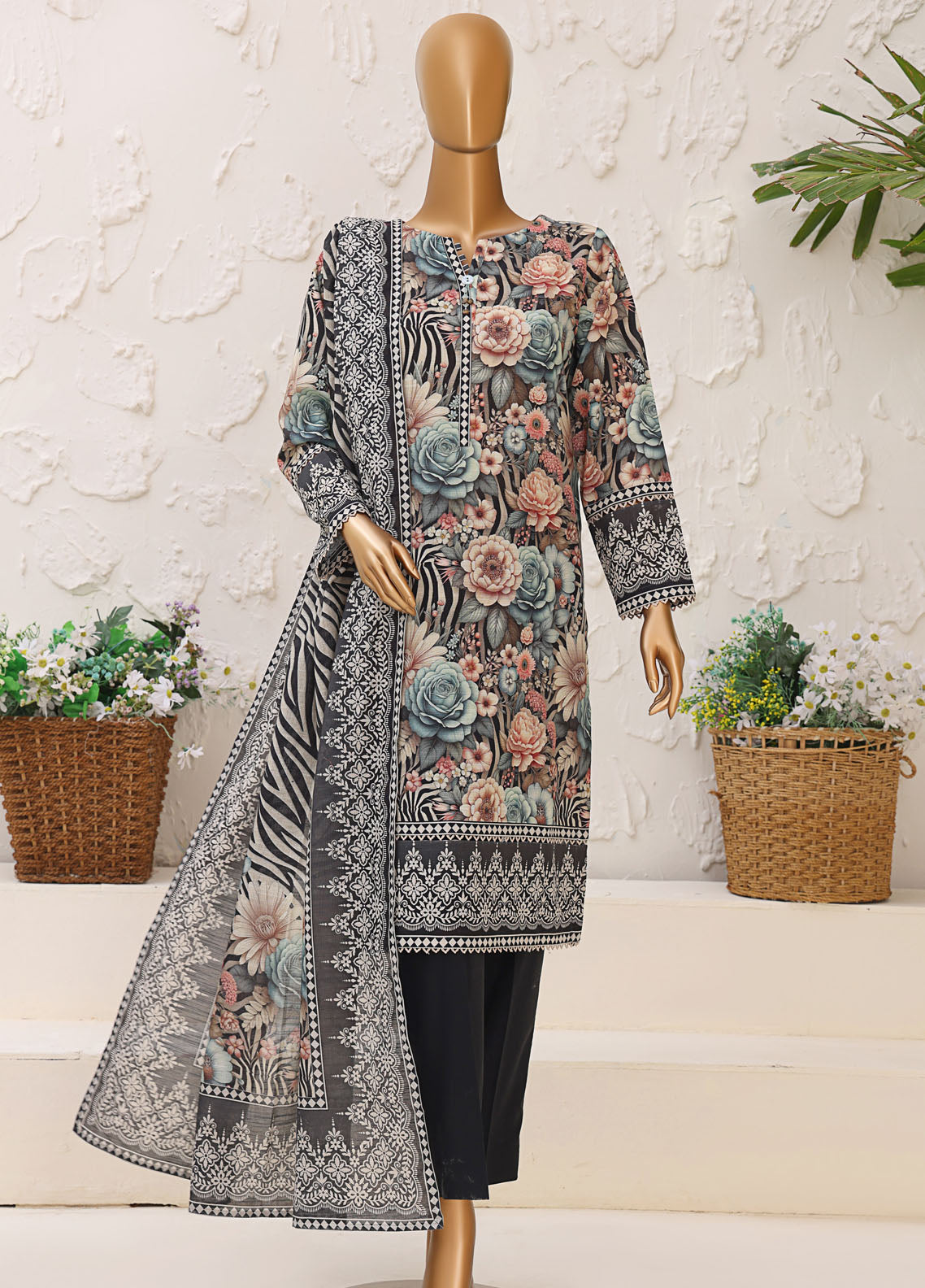 HZ Textiles Premium Printed Khaddar 3 Piece Unstitched Suit HZ25PPK PKP-1316 HZ Textiles Premium Printed Khaddar 3 Piece Unstitched Suit HZ25PPK PKP-1316