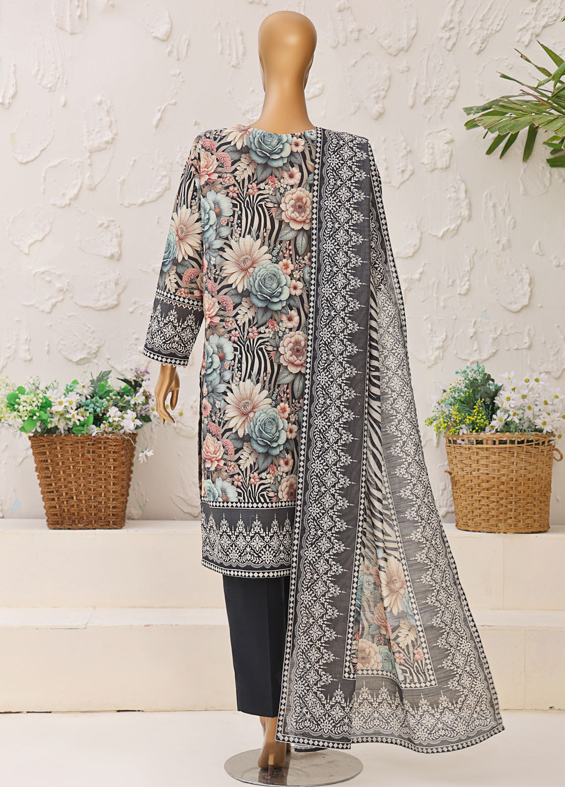 HZ Textiles Premium Printed Khaddar 3 Piece Unstitched Suit HZ25PPK PKP-1316 HZ Textiles Premium Printed Khaddar 3 Piece Unstitched Suit HZ25PPK PKP-1316