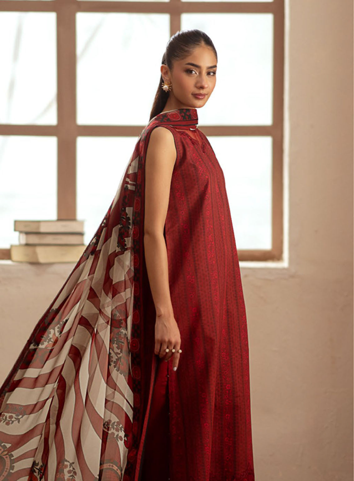 Ilara By Seran Embroidered Cambric 3 Piece Unstitched Suit SRN24I D-07 ROUGE Ilara By Seran Embroidered Cambric 3 Piece Unstitched Suit SRN24I D-07 ROUGE