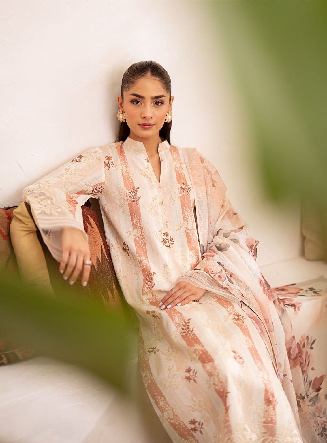 Ilara By Seran Embroidered Cambric 3 Piece Unstitched Suit SRN24I D-08 PIVOINE Ilara By Seran Embroidered Cambric 3 Piece Unstitched Suit SRN24I D-08 PIVOINE