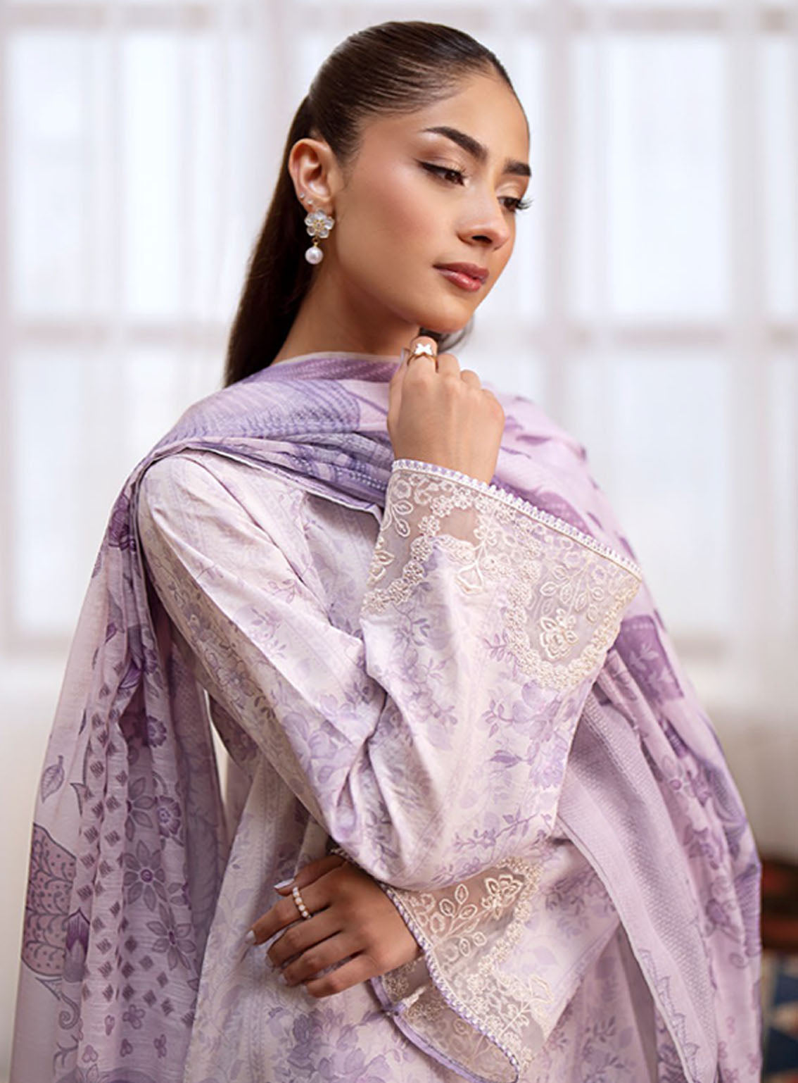 Ilara By Seran Embroidered Cambric 3 Piece Unstitched Suit SRN24I D-09 LILAS Ilara By Seran Embroidered Cambric 3 Piece Unstitched Suit SRN24I D-09 LILAS