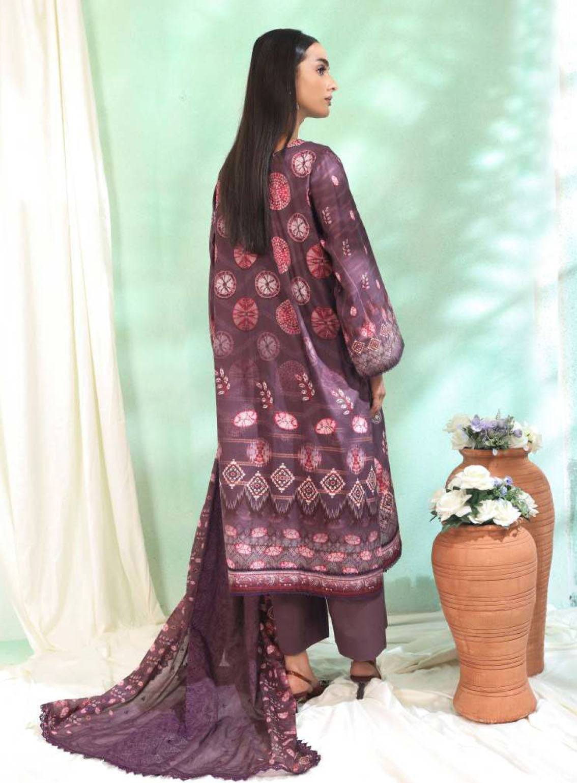 Imara By Rashid Textile Embroidered Lawn 3 Piece Unstitched Suit RT24IEL D-184 Imara By Rashid Textile Embroidered Lawn 3 Piece Unstitched Suit RT24IEL D-184