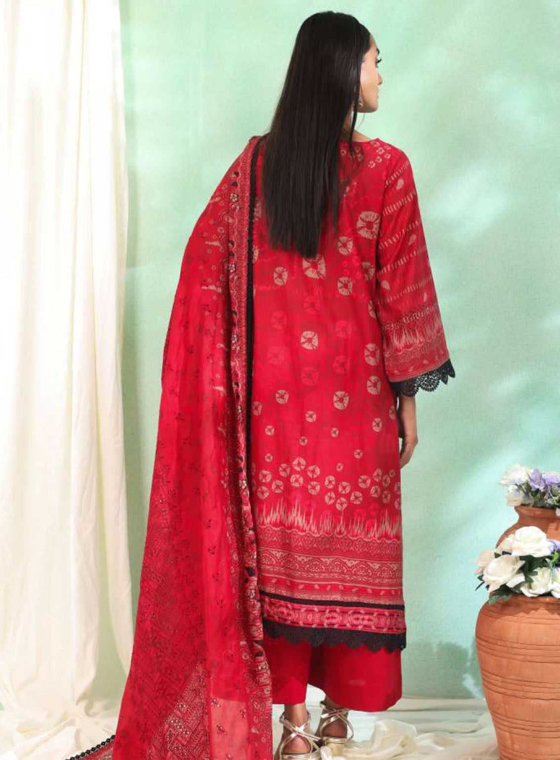 Imara By Rashid Textile Embroidered Lawn 3 Piece Unstitched Suit RT24IEL D-187 Imara By Rashid Textile Embroidered Lawn 3 Piece Unstitched Suit RT24IEL D-187