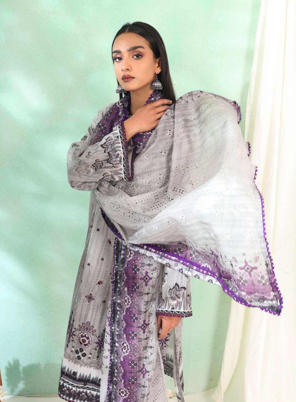 Imara By Rashid Textile Embroidered Lawn 3 Piece Unstitched Suit RT24IEL D-188 Imara By Rashid Textile Embroidered Lawn 3 Piece Unstitched Suit RT24IEL D-188
