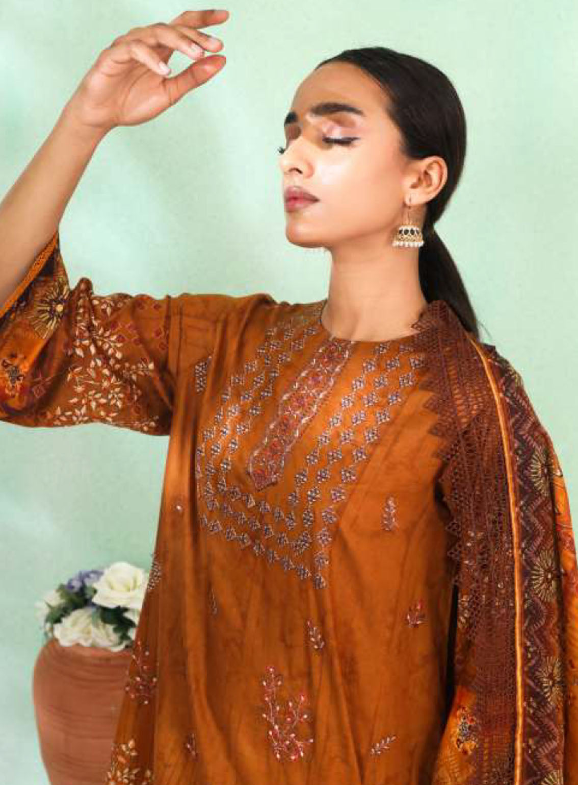 Imara By Rashid Textile Embroidered Lawn 3 Piece Unstitched Suit RT24IEL D-189 Imara By Rashid Textile Embroidered Lawn 3 Piece Unstitched Suit RT24IEL D-189