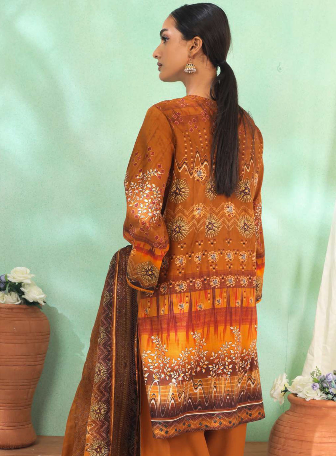 Imara By Rashid Textile Embroidered Lawn 3 Piece Unstitched Suit RT24IEL D-189 Imara By Rashid Textile Embroidered Lawn 3 Piece Unstitched Suit RT24IEL D-189