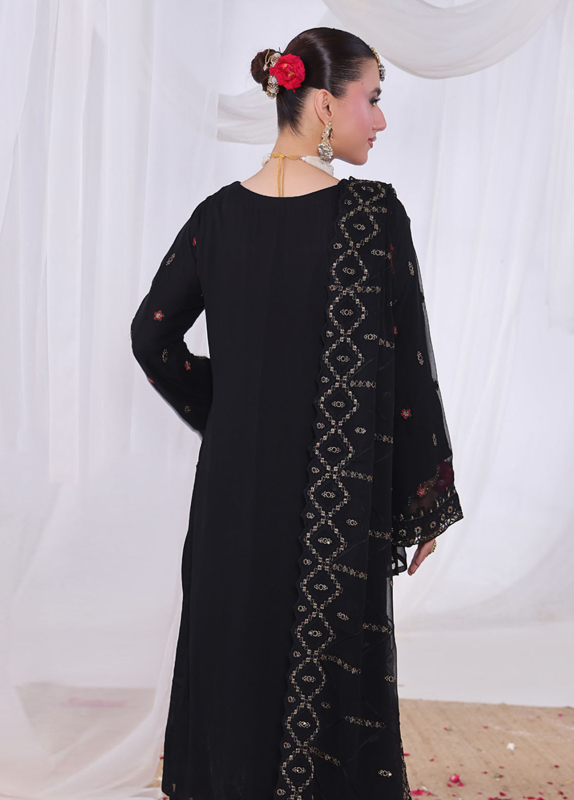 Impressions By Schick Embroidered Chiffon 3 Piece Semi Stitched Suit SDH25ILC HE-03 Impressions By Schick Embroidered Chiffon 3 Piece Semi Stitched Suit SDH25ILC HE-03