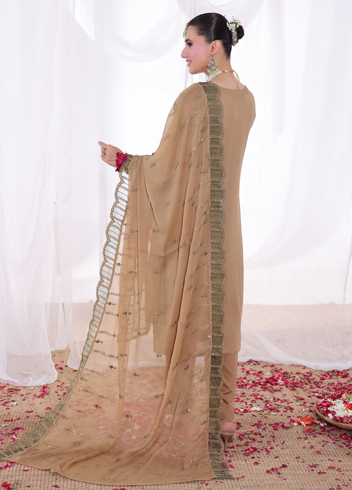 Impressions By Schick Embroidered Chiffon 3 Piece Semi Stitched Suit SDH25ILC HE-04 Impressions By Schick Embroidered Chiffon 3 Piece Semi Stitched Suit SDH25ILC HE-04