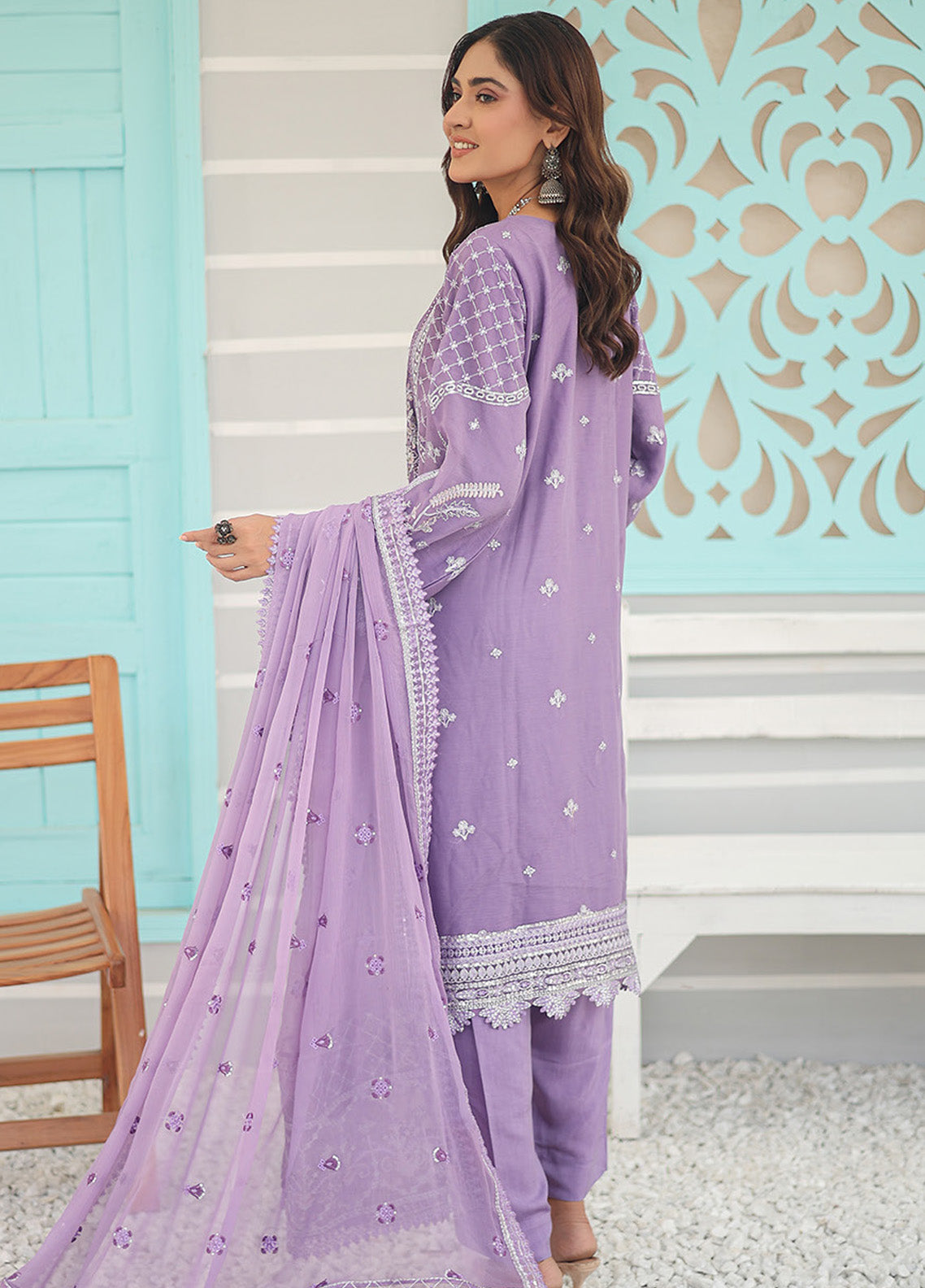 Inara By Azmeerah Embroidered Chiffon 3 Piece Semi Stitched Suit AZ24I D-01 PERI WINKLE Inara By Azmeerah Embroidered Chiffon 3 Piece Semi Stitched Suit AZ24I D-01 PERI WINKLE