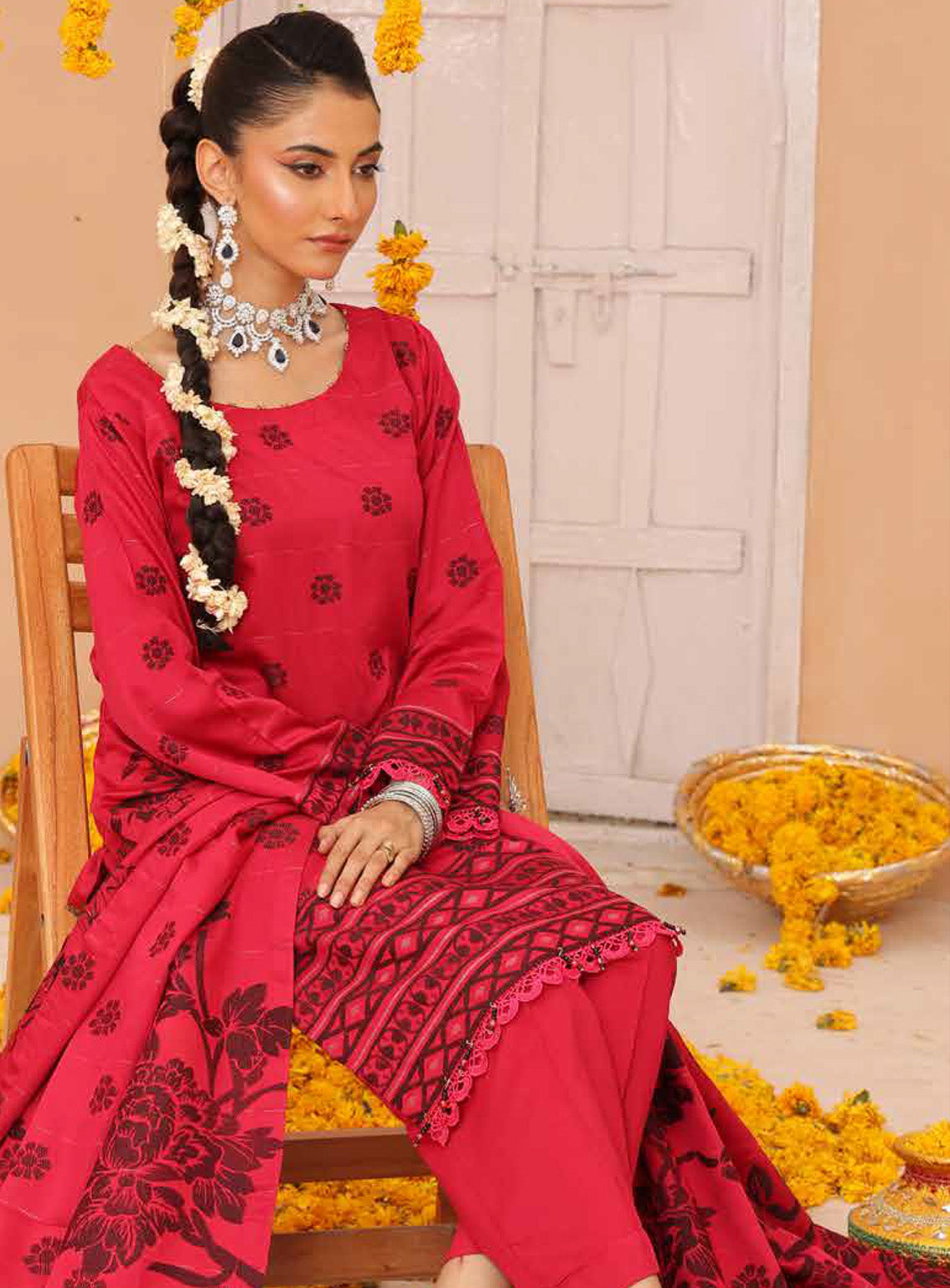 Inayat By Schick Zari Embroidered Viscose 3 Piece Unstitched Suit SDH24I D-06 Inayat By Schick Zari Embroidered Viscose 3 Piece Unstitched Suit SDH24I D-06