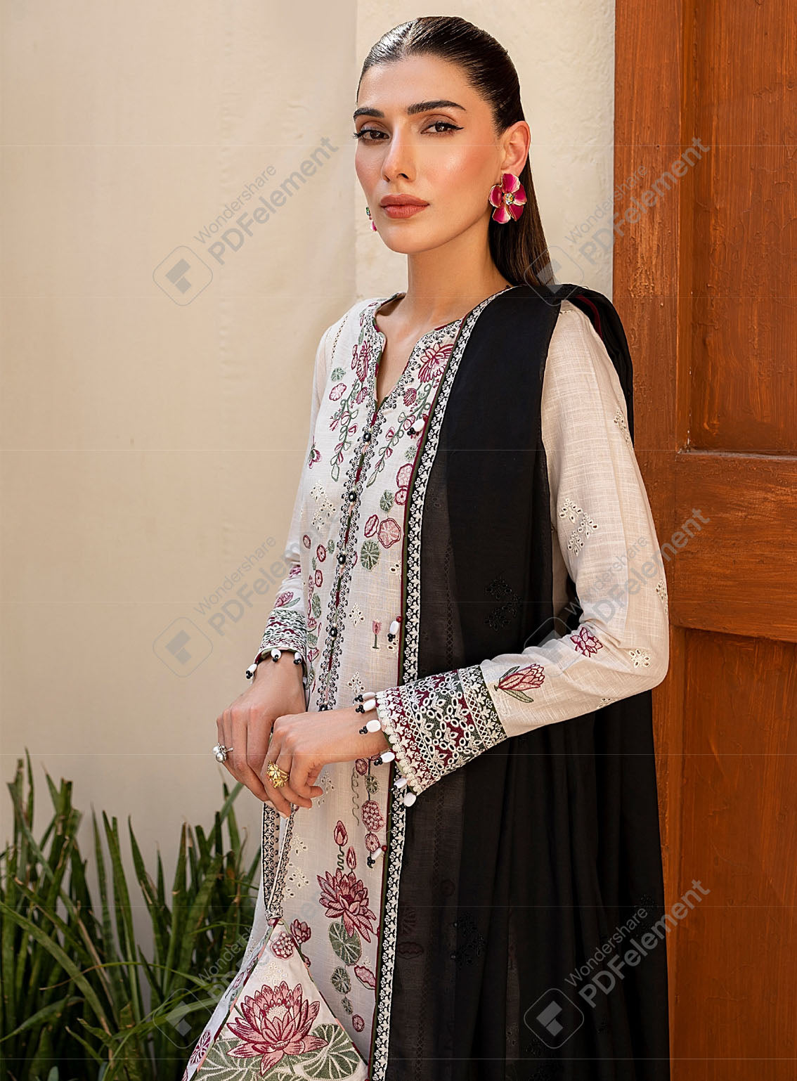 Iris By Jazmin Eid Spring Embroidered Lawn 3 Piece Unstitched Suit JZ24I D8 Iris By Jazmin Eid Spring Embroidered Lawn 3 Piece Unstitched Suit JZ24I D8