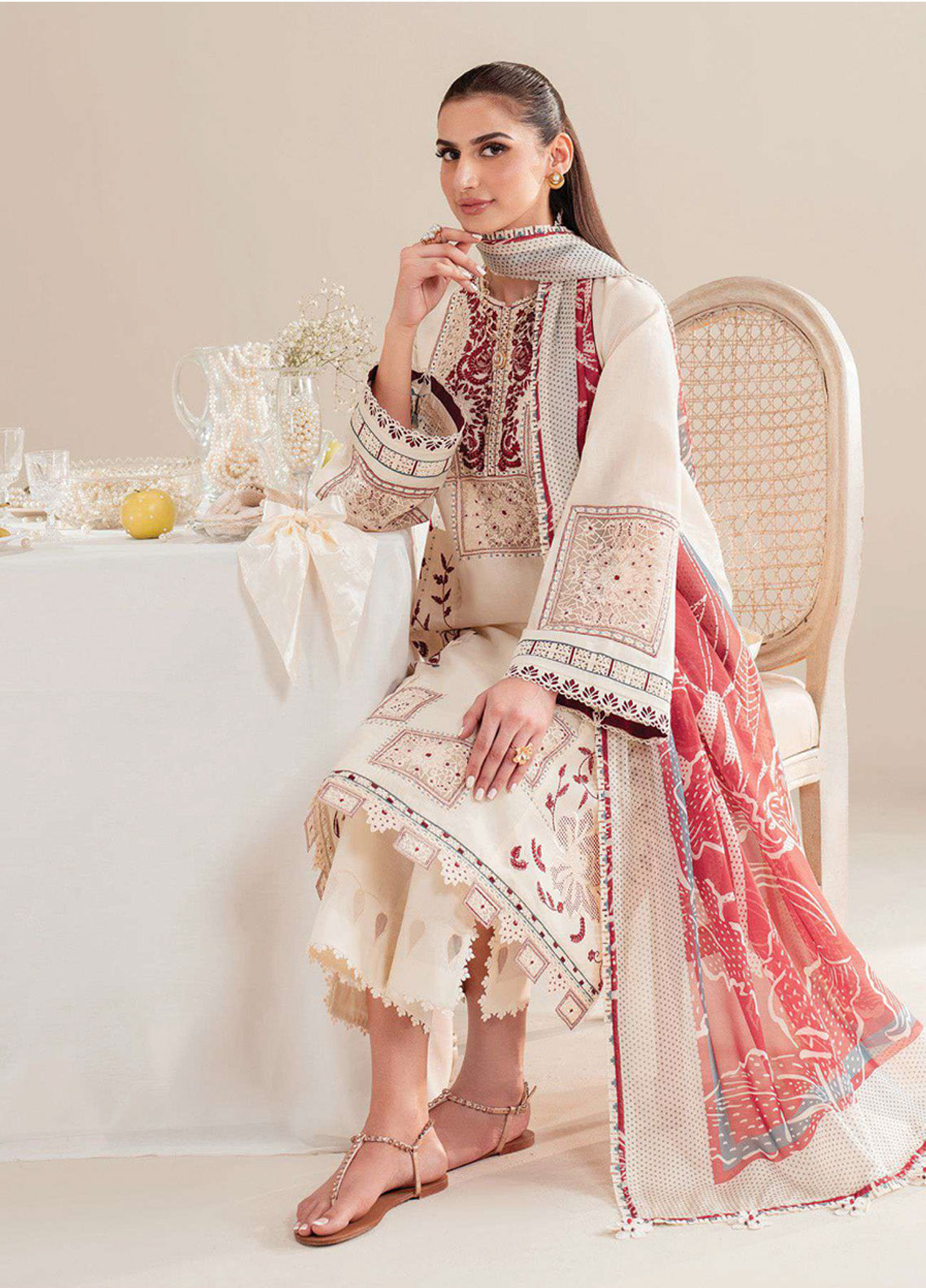 Iris By Jazmin Embroidered Lawn 3 Piece Unstitched Suit JZ25I D-IL-02 Iris By Jazmin Embroidered Lawn 3 Piece Unstitched Suit JZ25I D-IL-02