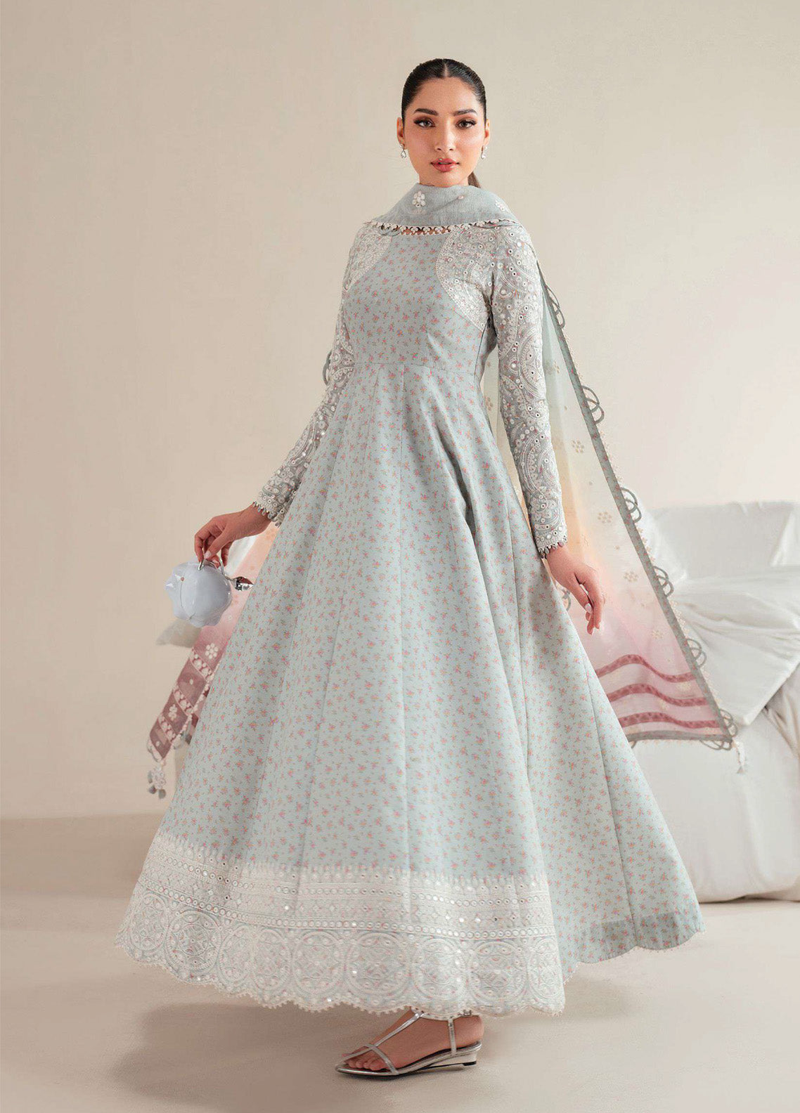 Iris By Jazmin Embroidered Lawn 3 Piece Unstitched Suit JZ25I D-IL-04 Iris By Jazmin Embroidered Lawn 3 Piece Unstitched Suit JZ25I D-IL-04