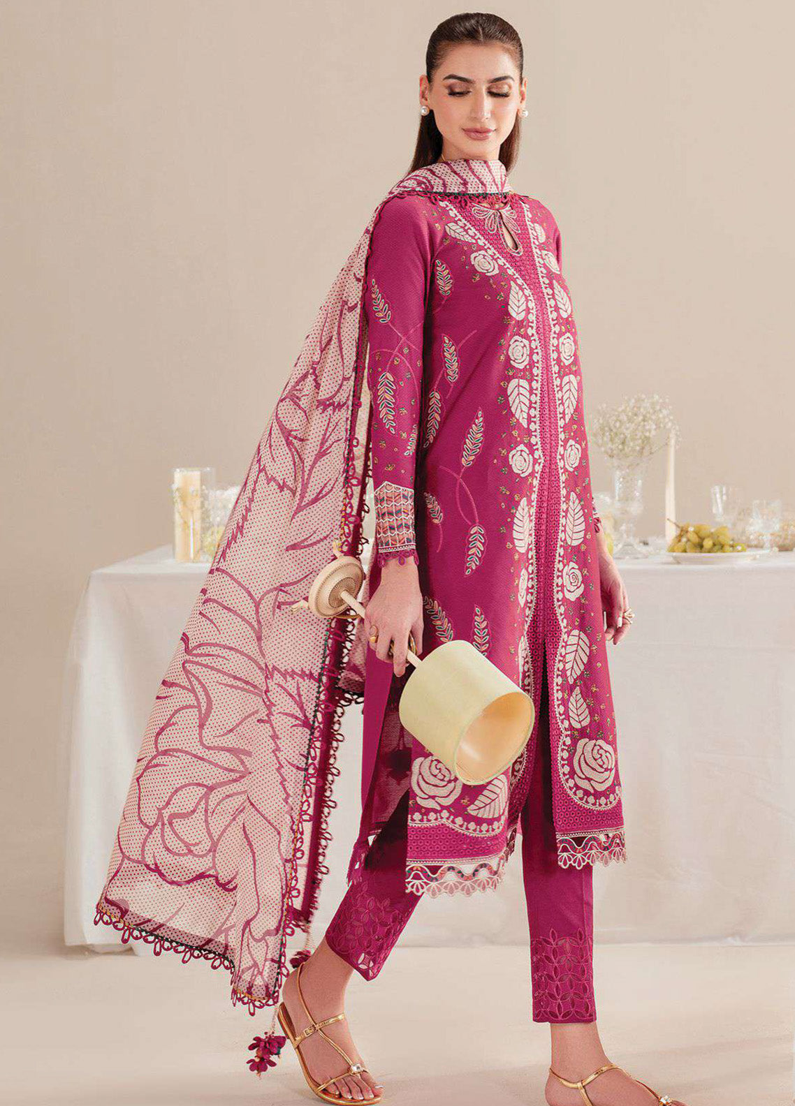 Iris By Jazmin Embroidered Lawn 3 Piece Unstitched Suit JZ25I D-IL-05 Iris By Jazmin Embroidered Lawn 3 Piece Unstitched Suit JZ25I D-IL-05