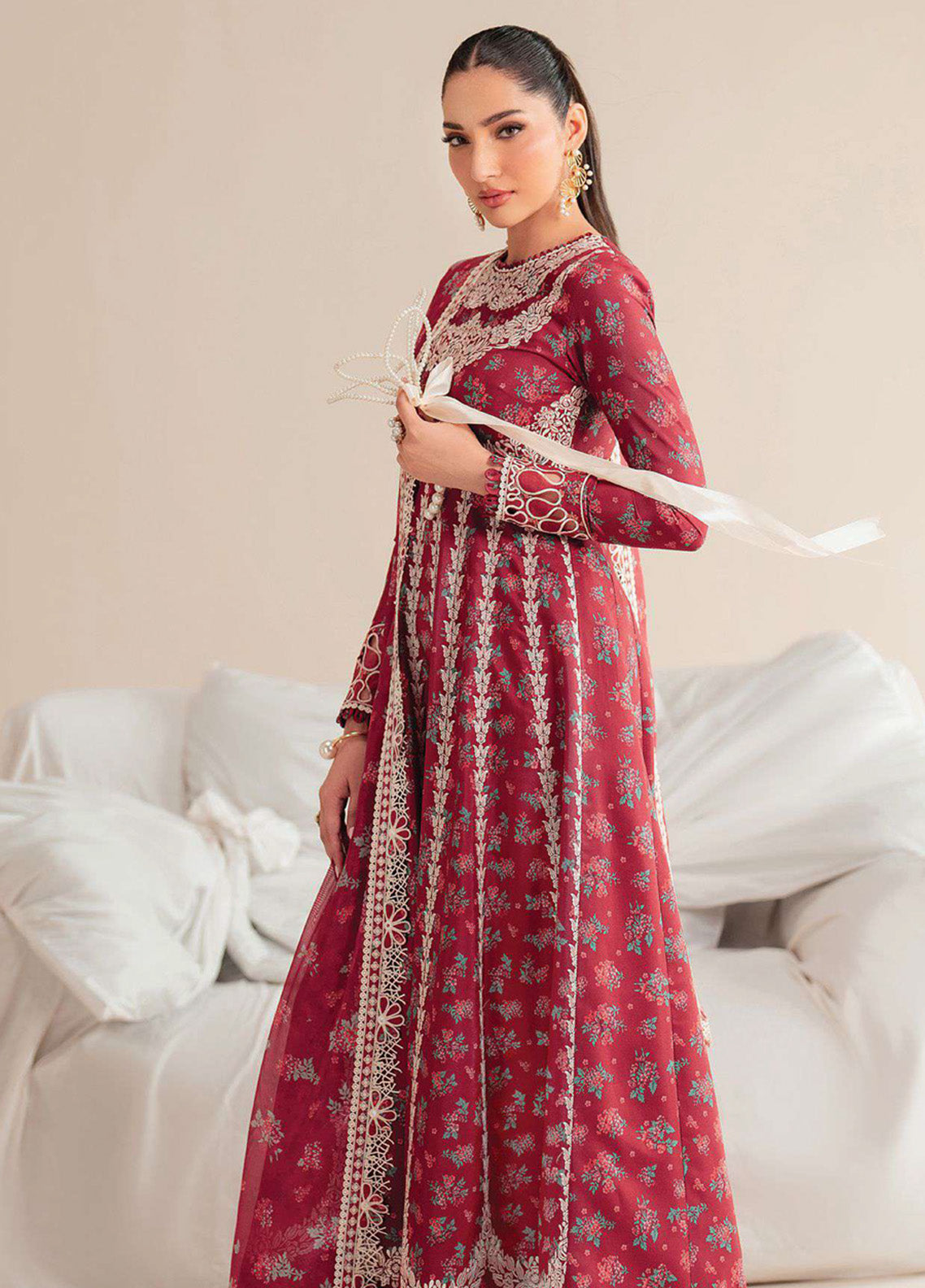 Iris By Jazmin Embroidered Lawn 3 Piece Unstitched Suit JZ25I D-IL-08 Iris By Jazmin Embroidered Lawn 3 Piece Unstitched Suit JZ25I D-IL-08
