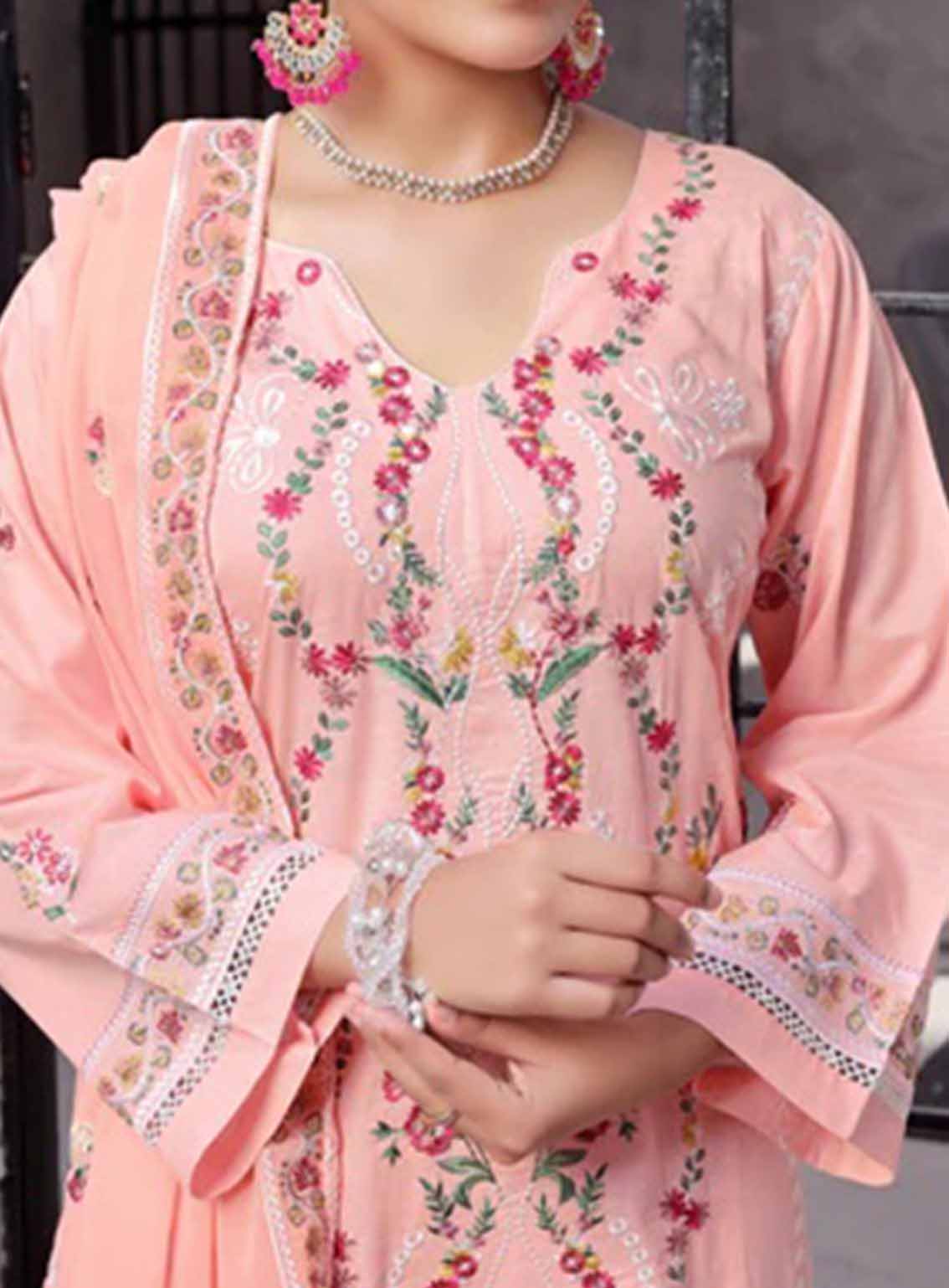 Ishama By Pak Fabrics Embroidered Slub Lawn Unstitched 3 Piece Suit PF25LESL ECD-547 Ishama By Pak Fabrics Embroidered Slub Lawn Unstitched 3 Piece Suit PF25LESL ECD-547