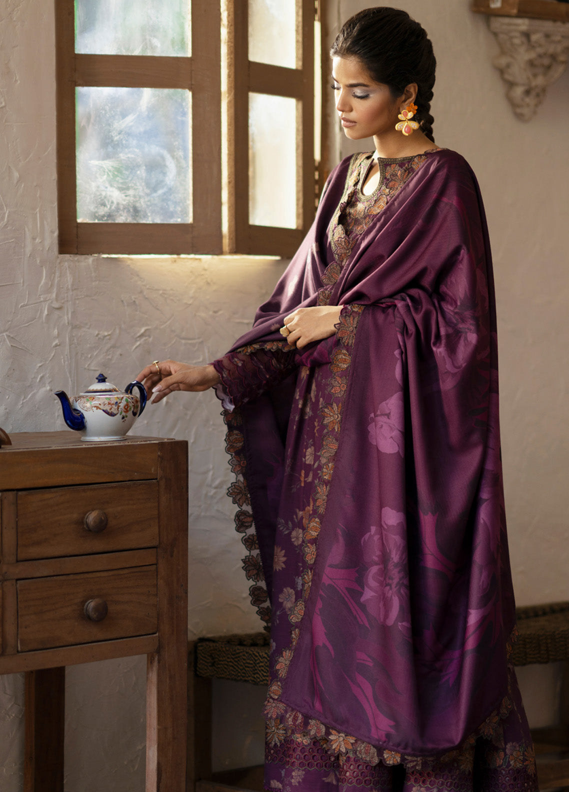 Iznik Embroidered Khaddar 3 Piece Unstitched Suit IZ24PW IPK-01 Iznik Embroidered Khaddar 3 Piece Unstitched Suit IZ24PW IPK-01