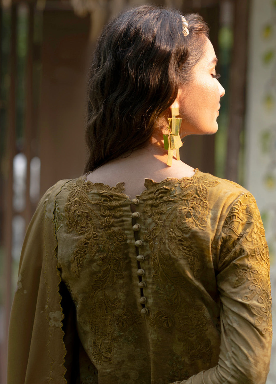 Iznik Embroidered Khaddar 3 Piece Unstitched Suit IZ24PW IPK-02 Iznik Embroidered Khaddar 3 Piece Unstitched Suit IZ24PW IPK-02