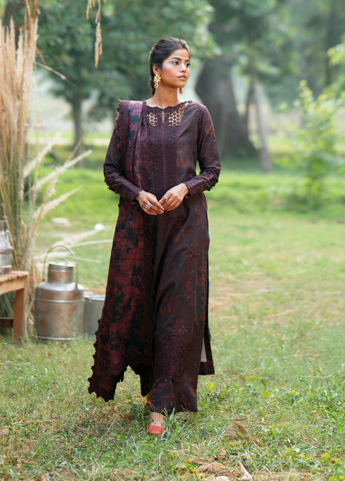 Iznik Embroidered Khaddar 3 Piece Unstitched Suit IZ24PW IPK-04 Iznik Embroidered Khaddar 3 Piece Unstitched Suit IZ24PW IPK-04