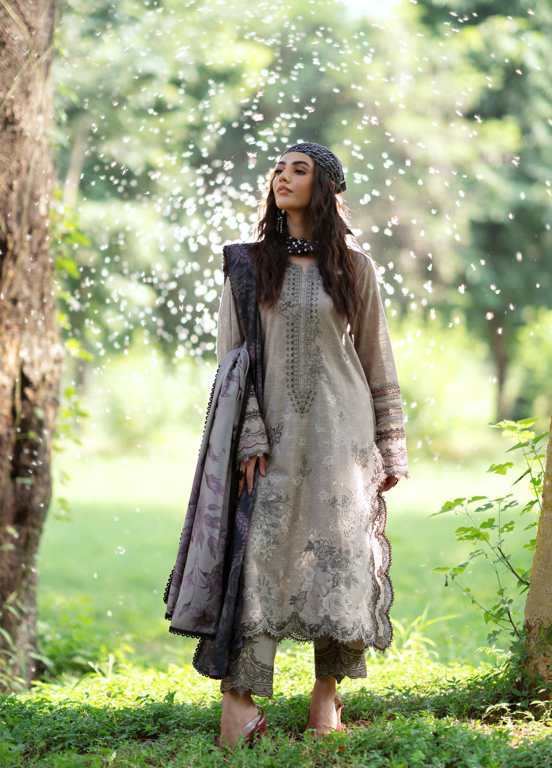 Iznik Embroidered Khaddar 3 Piece Unstitched Suit IZ24PW IPK-06 Iznik Embroidered Khaddar 3 Piece Unstitched Suit IZ24PW IPK-06