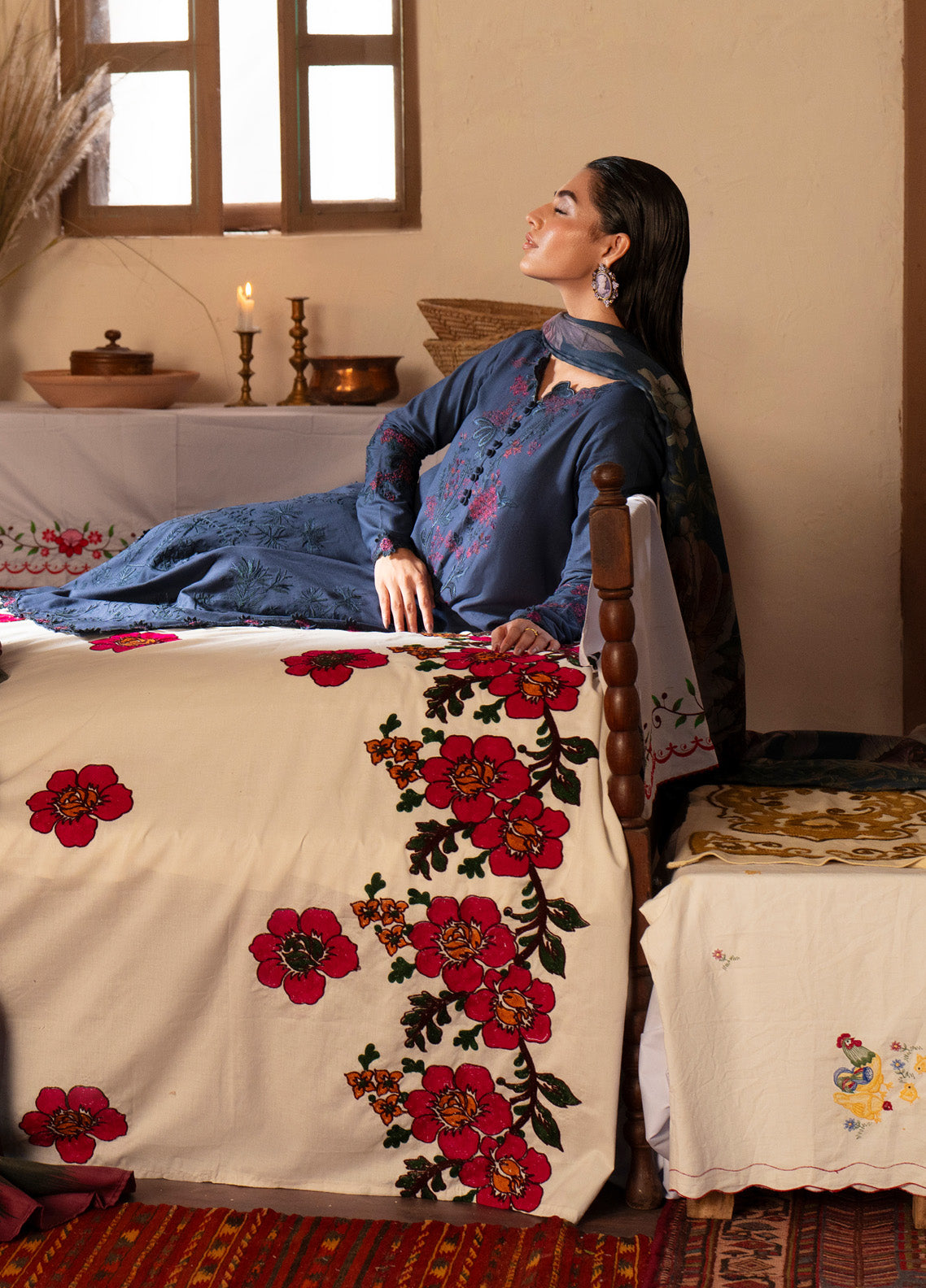 Iznik Embroidered Khaddar 3 Piece Unstitched Suit IZ24PW IPK-10 Iznik Embroidered Khaddar 3 Piece Unstitched Suit IZ24PW IPK-10